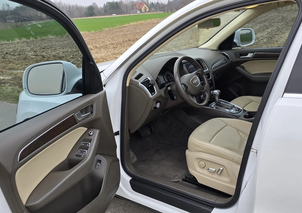 Audi Q5 cena 77800 przebieg: 125000, rok produkcji 2015 z Dzierzgoń małe 277